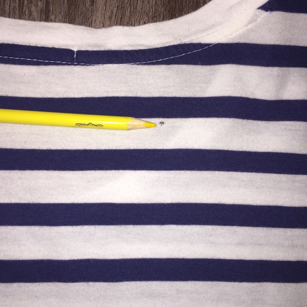 GAP Tee - Picture 7 of 8